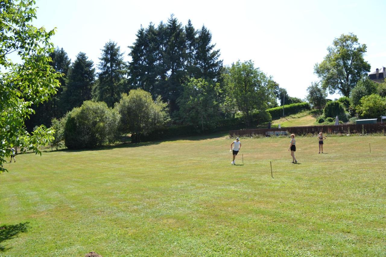 Character 2 Bed Cottage Within Walking Distance Of Bar/Restaurants Piégut-Pluviers Exteriör bild