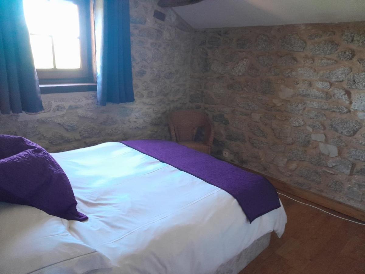 Character 2 Bed Cottage Within Walking Distance Of Bar/Restaurants Piégut-Pluviers Exteriör bild