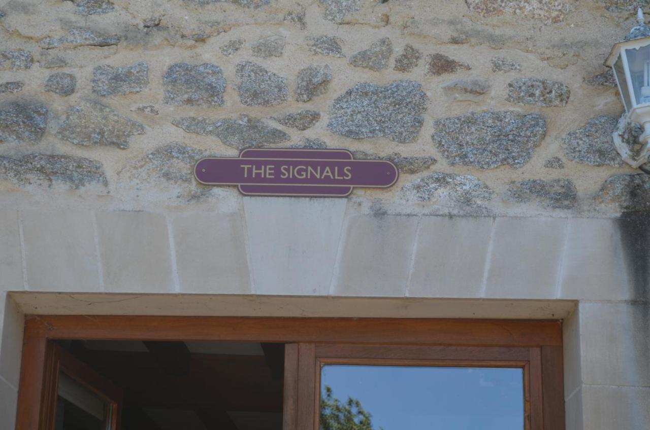 Character 2 Bed Cottage Within Walking Distance Of Bar/Restaurants Piégut-Pluviers Exteriör bild